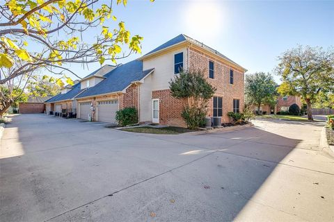 A home in River Oaks