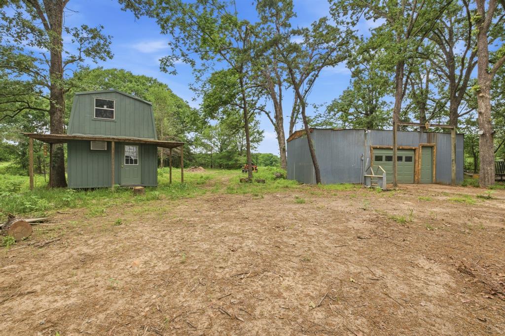 J WINDLE ACRES 5.53 - Residential