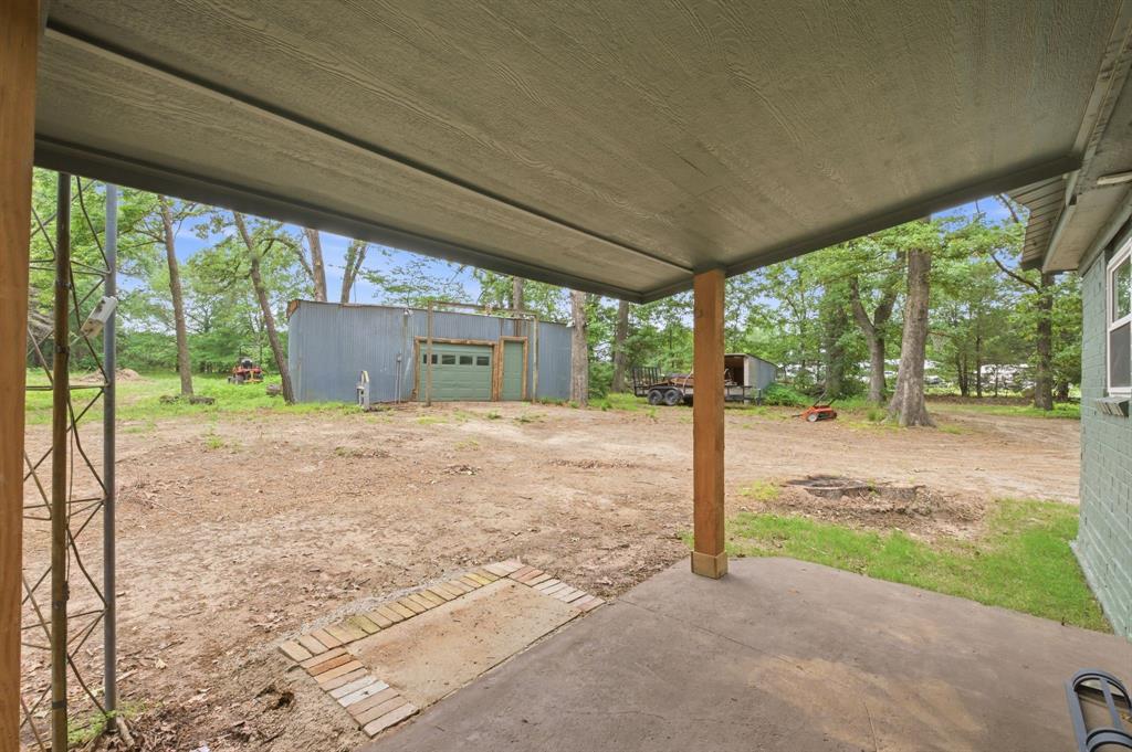 J WINDLE ACRES 5.53 - Residential
