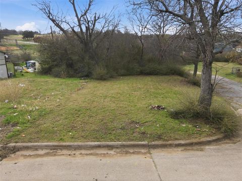 1060 E Oleander Street Fort Worth TX 76104