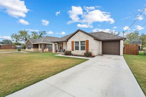 A home in Mineral Wells