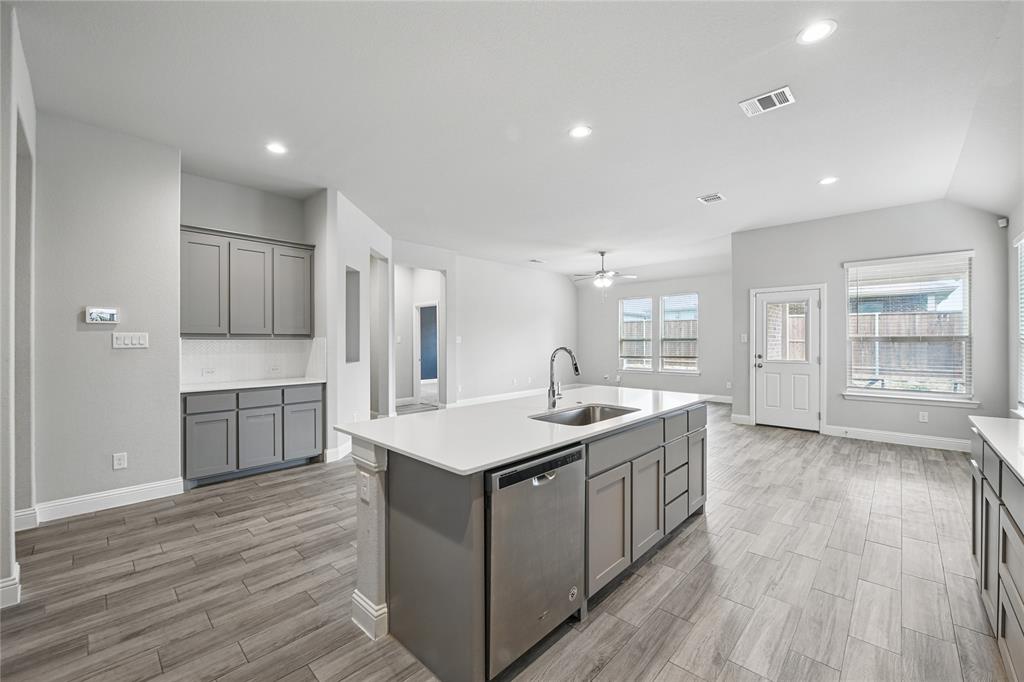 Hickory Creek, Texas 75065, United States, 4 Bedrooms Bedrooms, ,2 BathroomsBathrooms,Residential,Active,144644