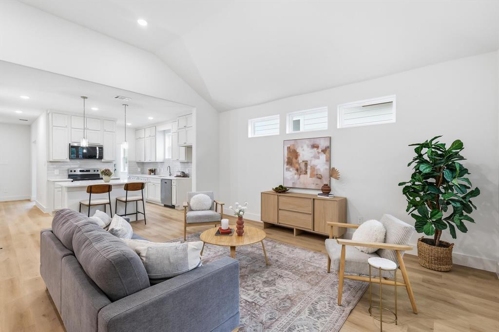 Chamberlain Arlington Heights 2nd - Residential