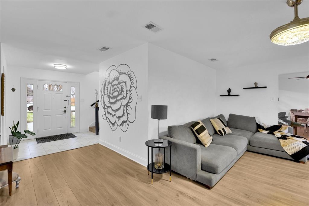 1827 Sonnet Drive