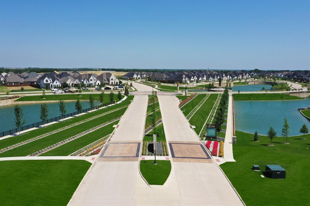 1905 Golden Gate Way