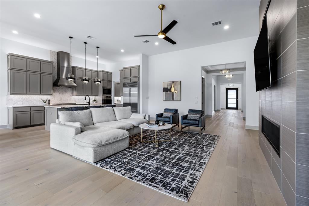 6252 Rocca Valle Drive