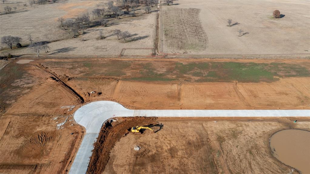 DIXIE ESTATES - Land