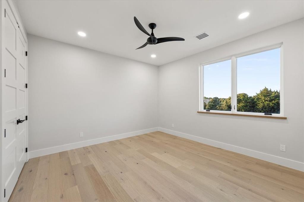Laguna Bay - Residential