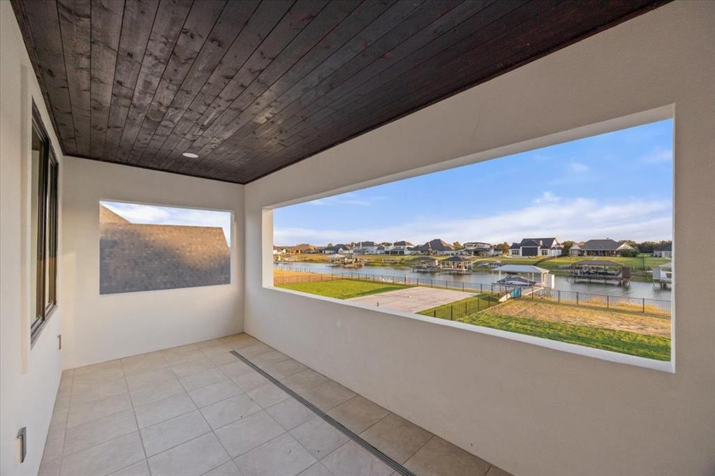 Laguna Bay - Residential