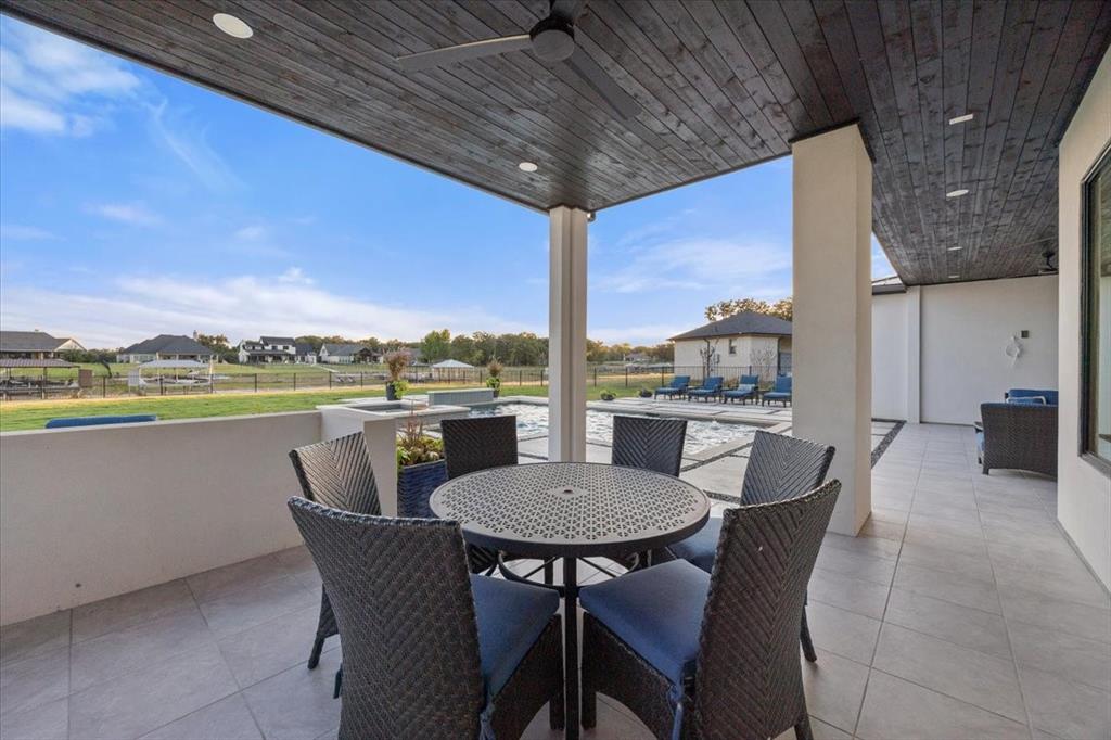 Laguna Bay - Residential
