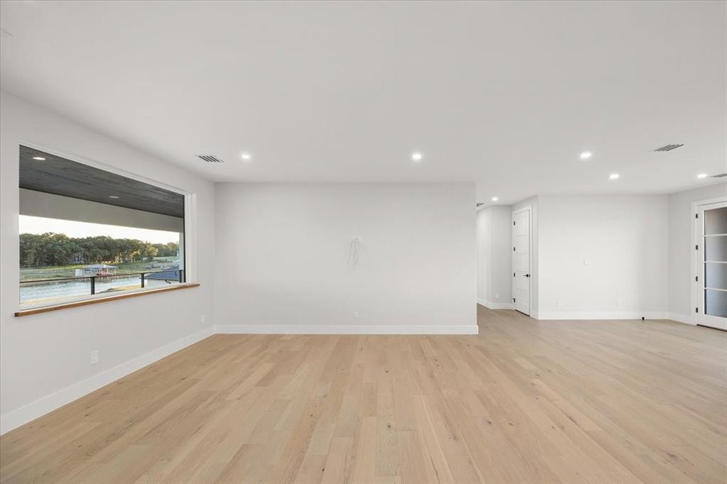 Laguna Bay - Residential