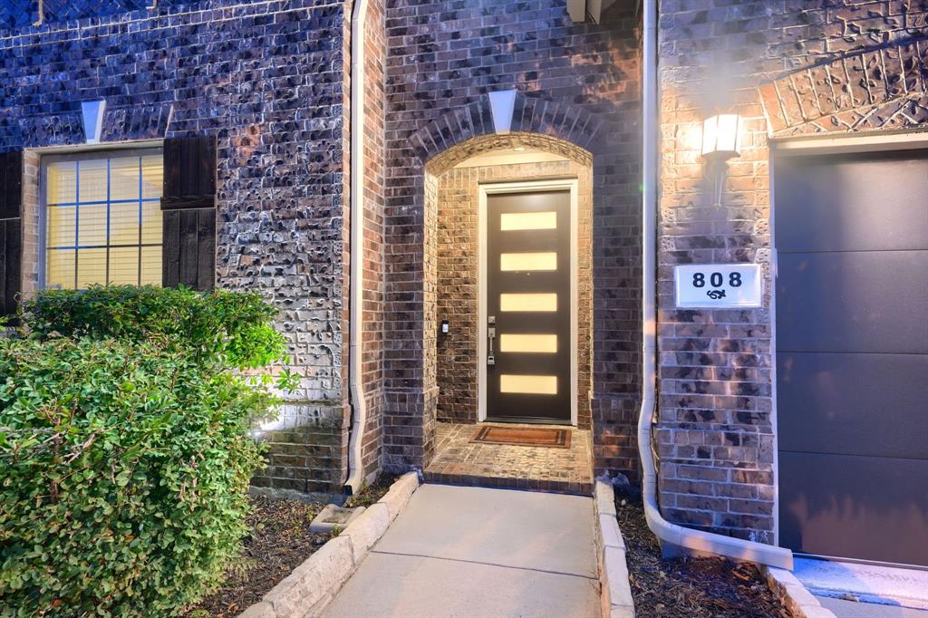 808 Green Coral Drive