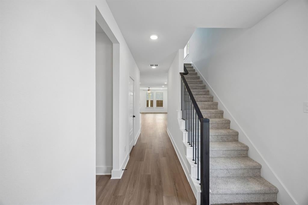 4873 Dee Street