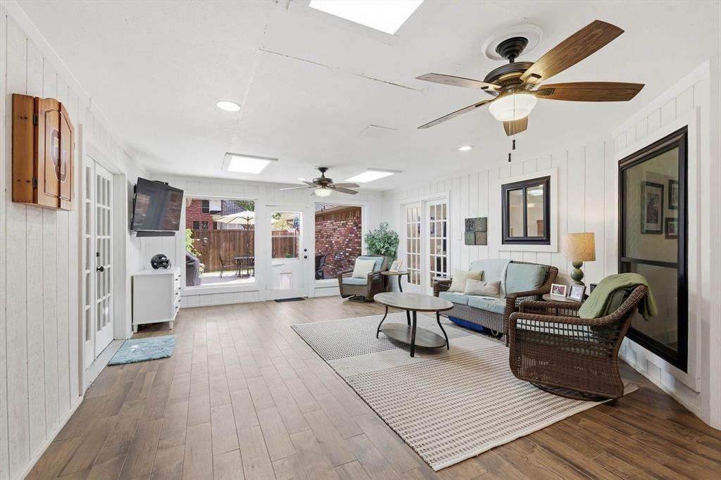 3913 Woodstock Drive