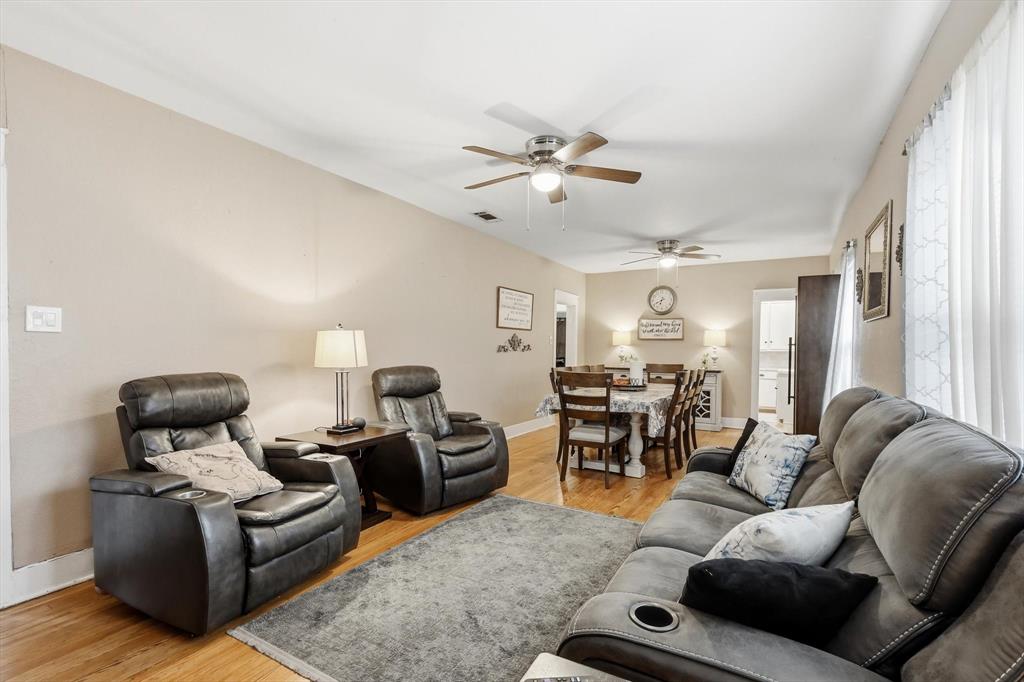 2518 Gladstone Drive