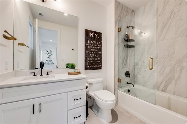 Reagan Street Twnhms - Residential