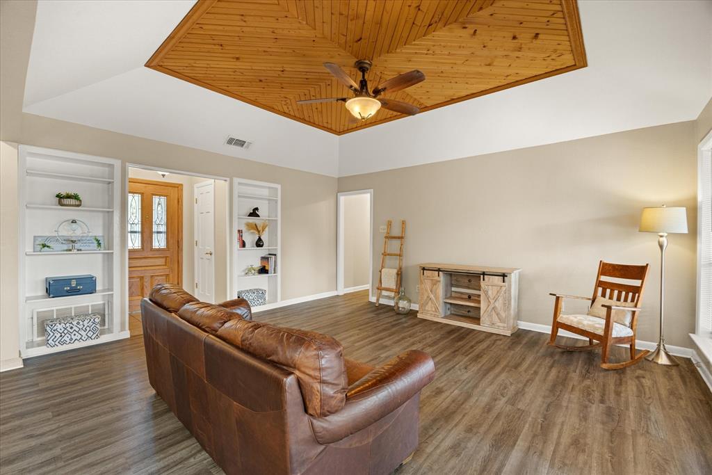 Shady Grove - Residential