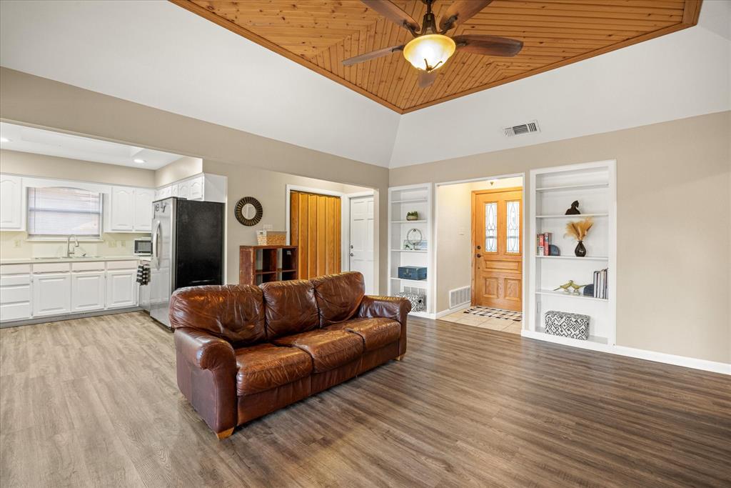 Shady Grove - Residential