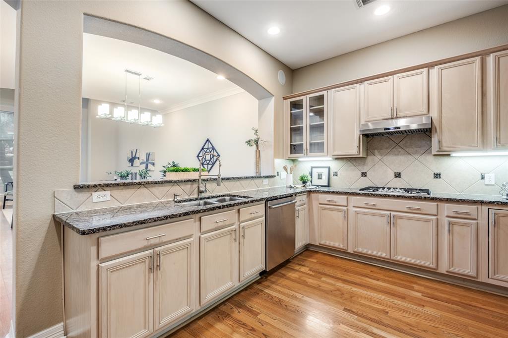 2205 Canton Street 107