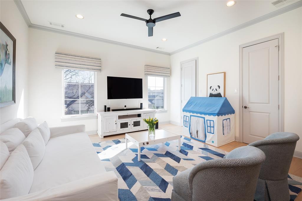 Walnut Crest - Residential