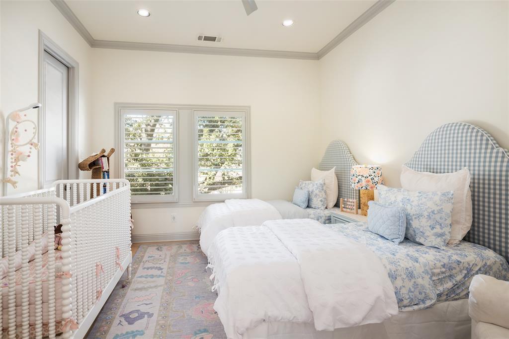 Walnut Crest - Residential