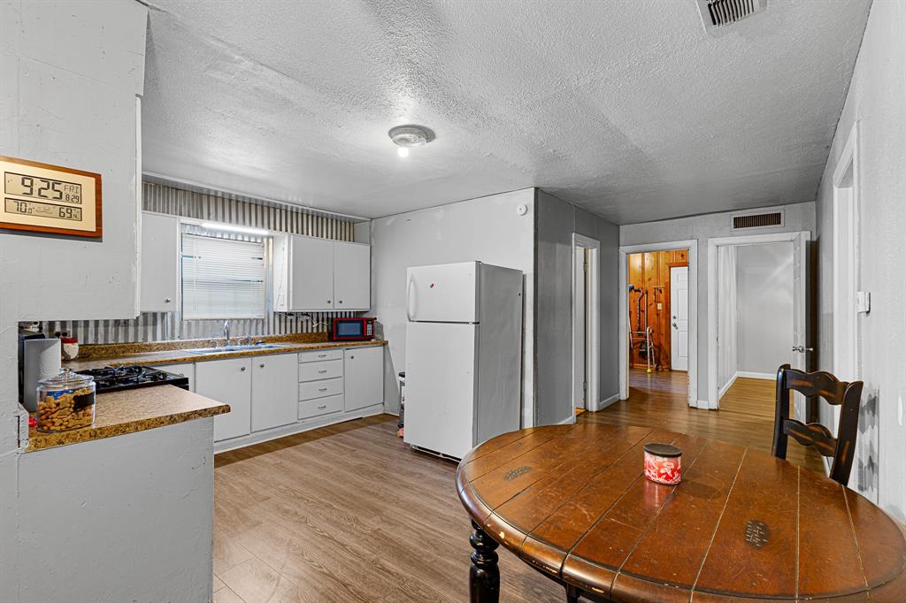 719 Small Street