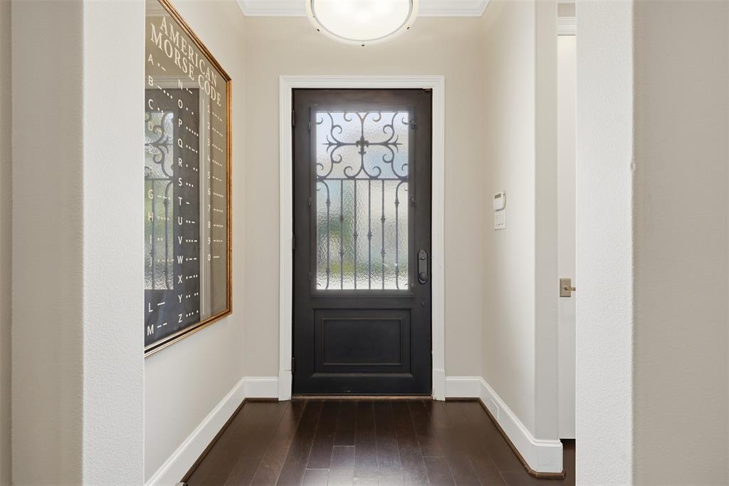 2712 Miro Court