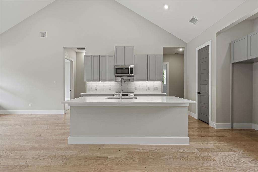 White Bluff #23 - Residential