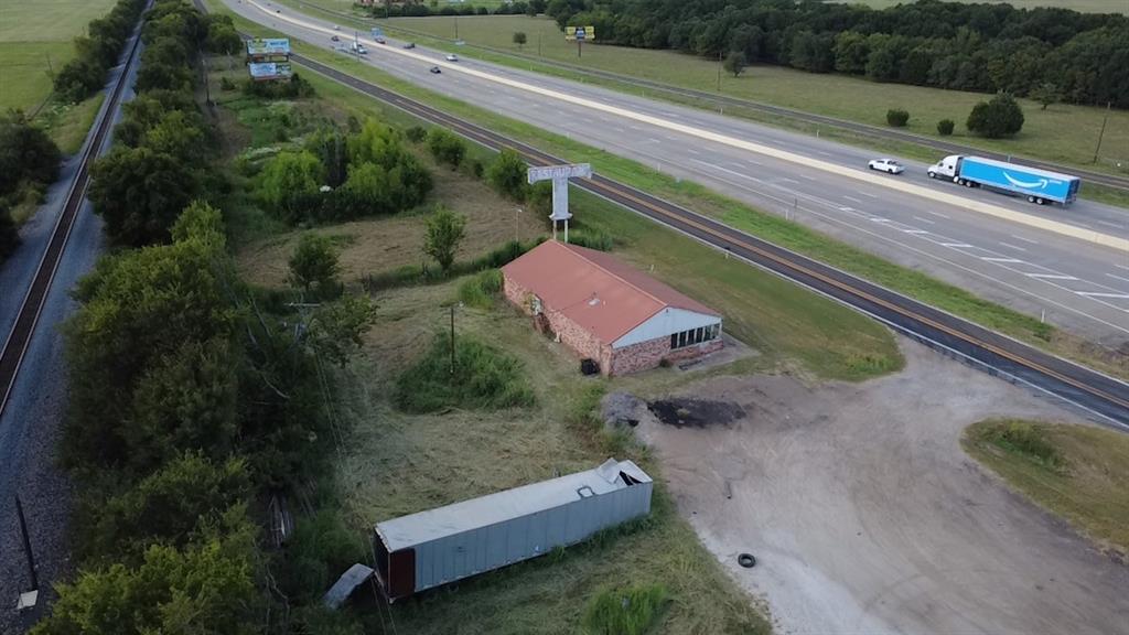 7002 S Interstate Highway 45 W