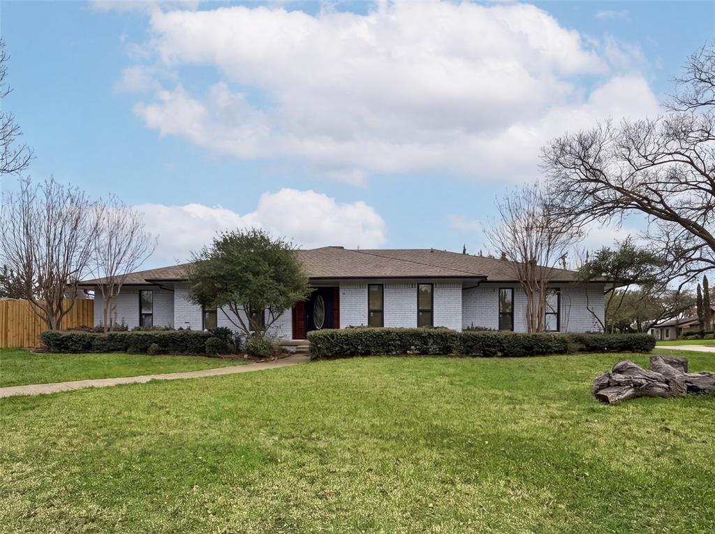 1702 Iroquois Drive