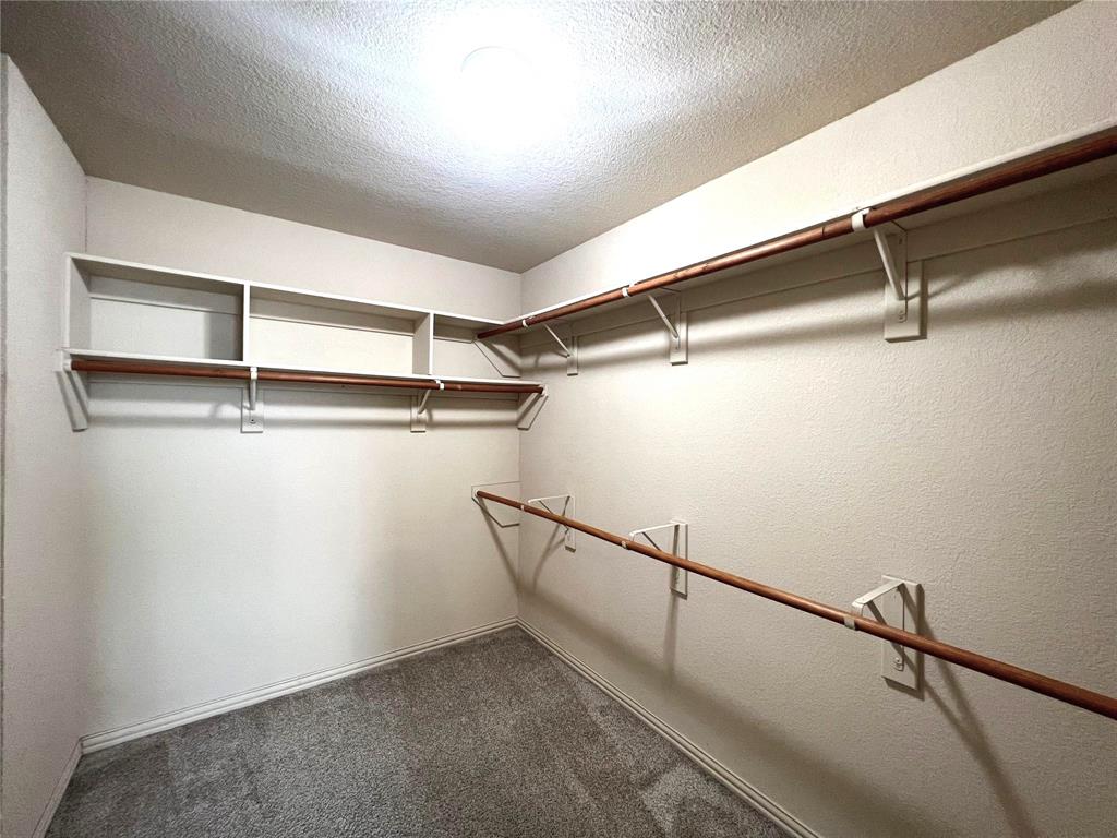 Howards Xing, Amd - Residential