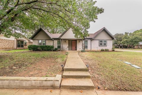 A home in Lewisville