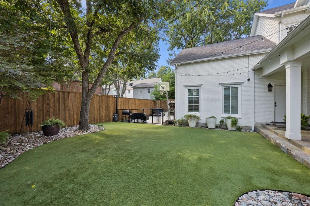 Caruth Hills 10 - Residential