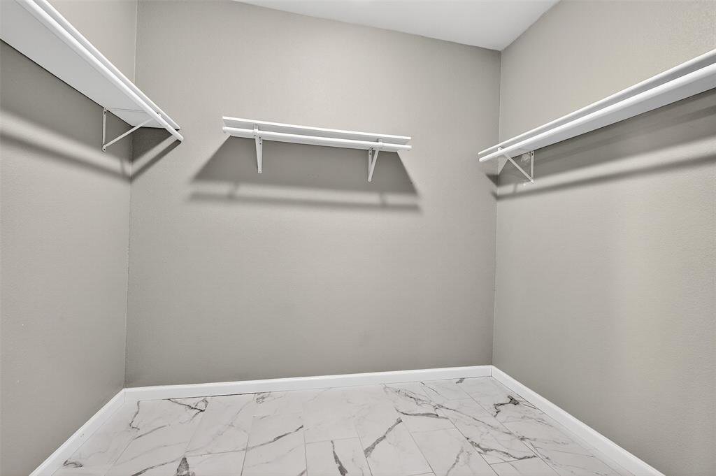 BROOKSTONE ESTATES ADDITION - Residential Lease