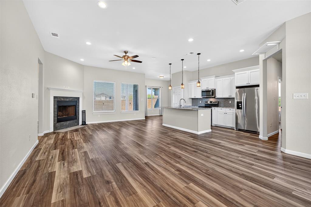 BROOKSTONE ESTATES ADDITION - Residential Lease