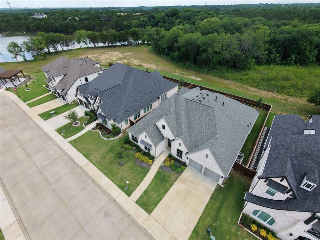 2834 Midlake Drive