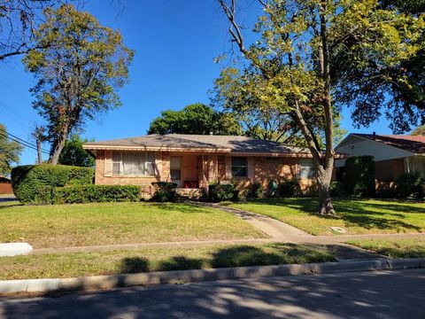 1239 Misty Glen Lane Dallas TX 75232