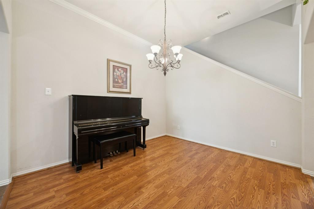 3501 N Gravel Circle