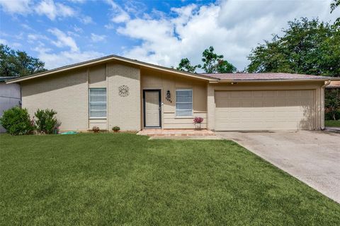 1305 Mohawk Drive Arlington TX 76012