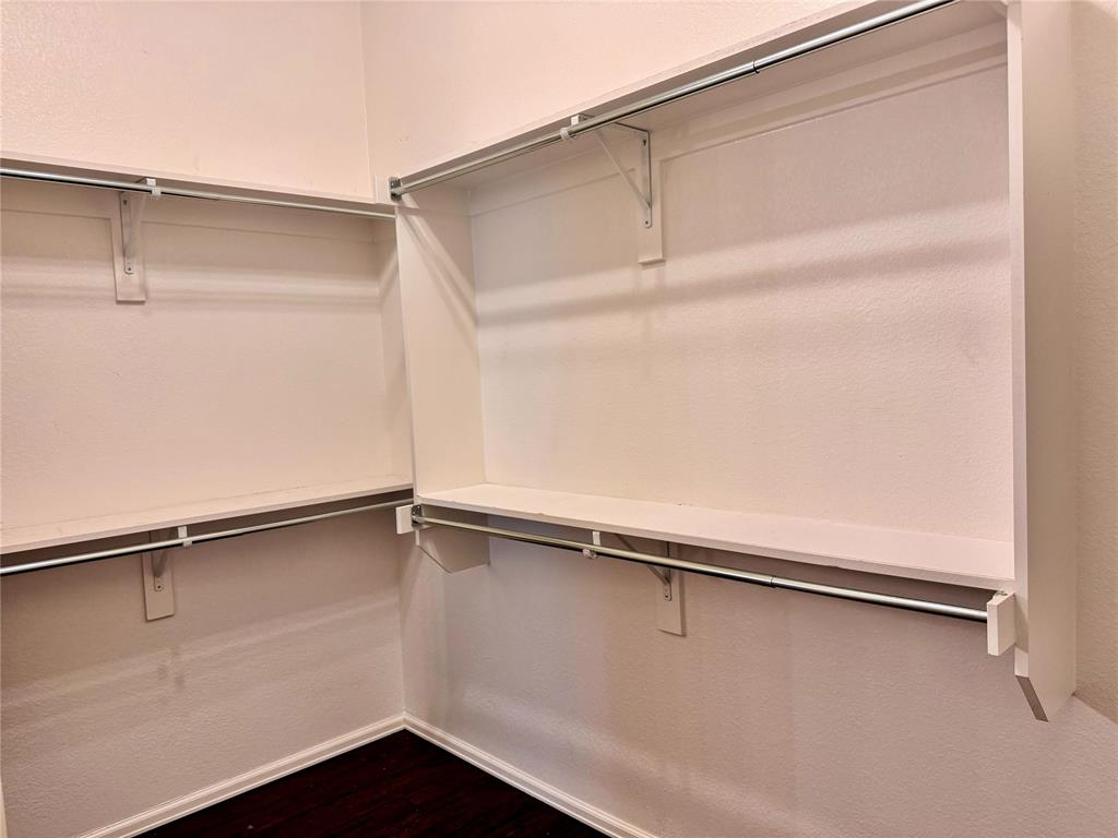 BEECHWOOD CREEKS - Residential Lease