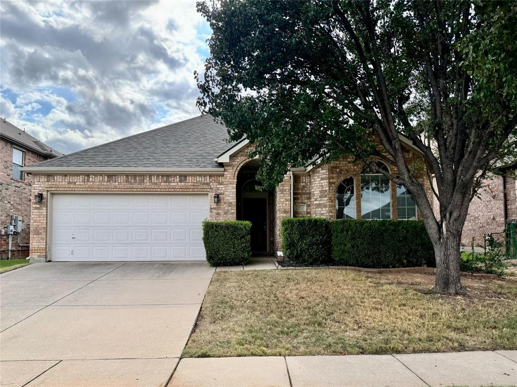 BEECHWOOD CREEKS - Residential Lease