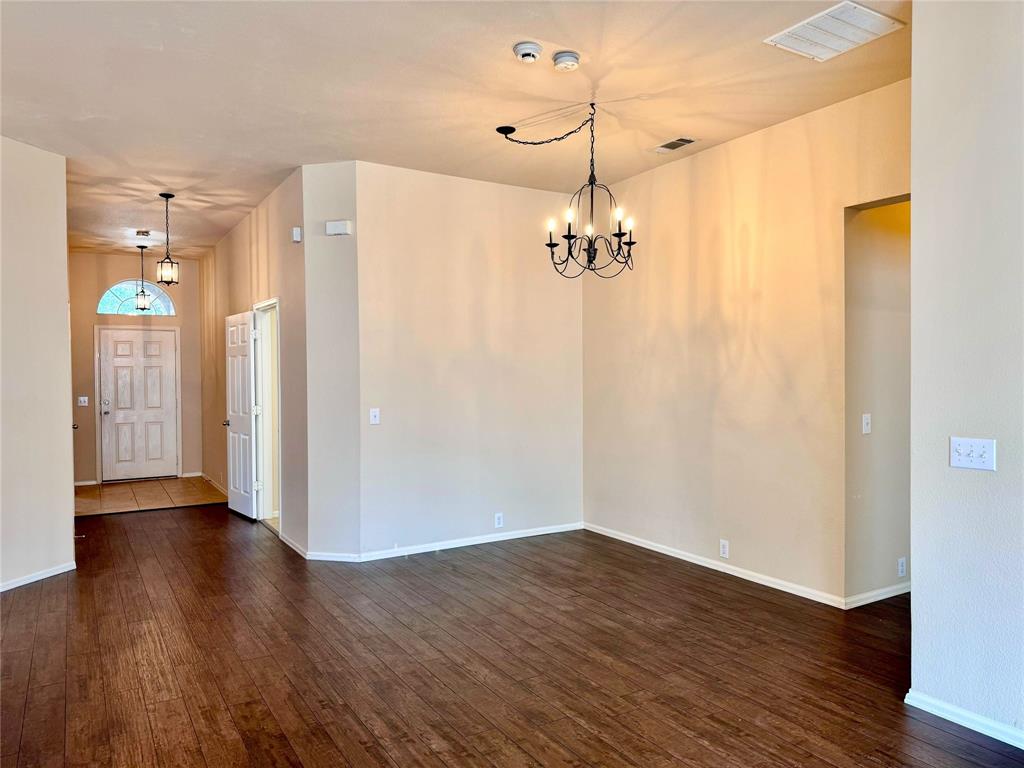 BEECHWOOD CREEKS - Residential Lease