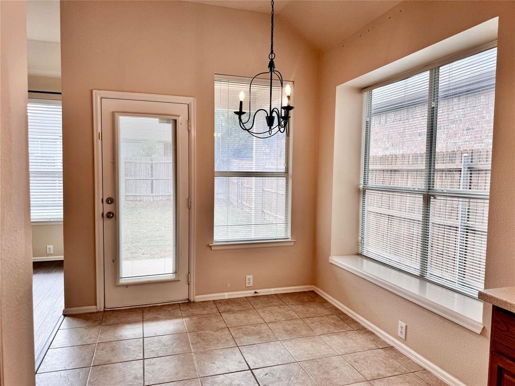 BEECHWOOD CREEKS - Residential Lease