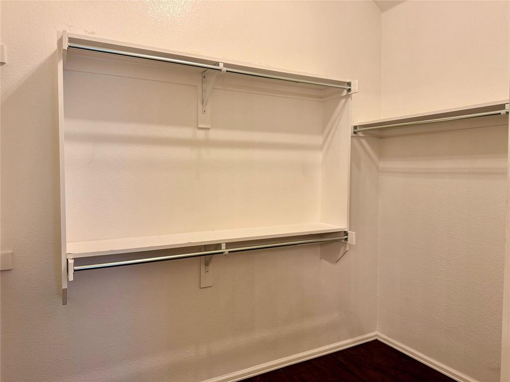 BEECHWOOD CREEKS - Residential Lease