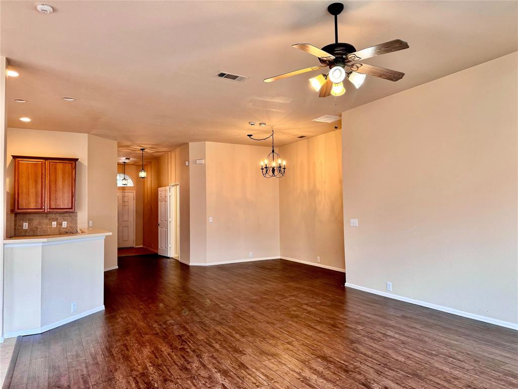 BEECHWOOD CREEKS - Residential Lease