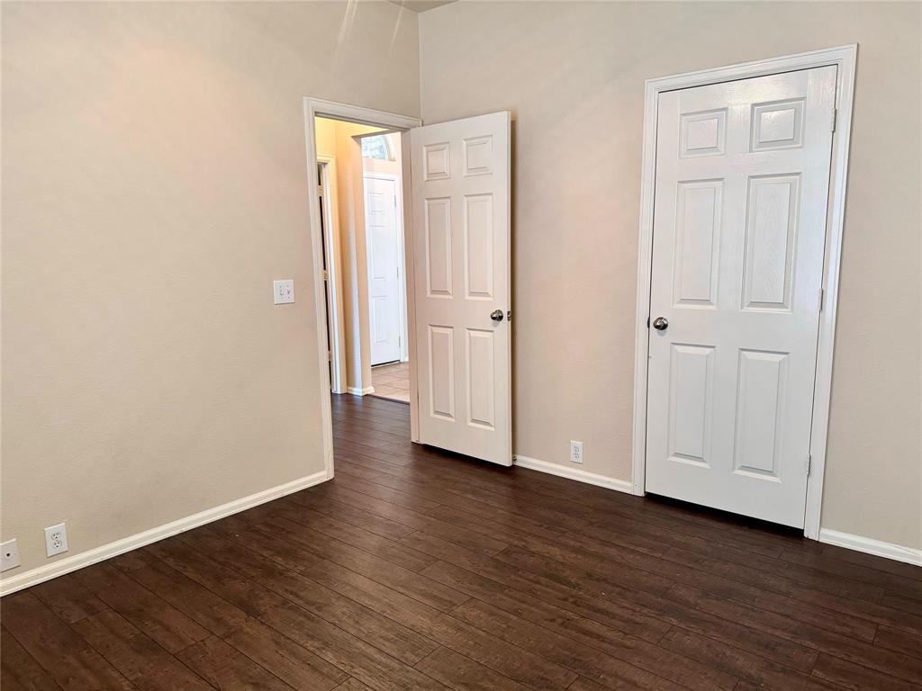 BEECHWOOD CREEKS - Residential Lease