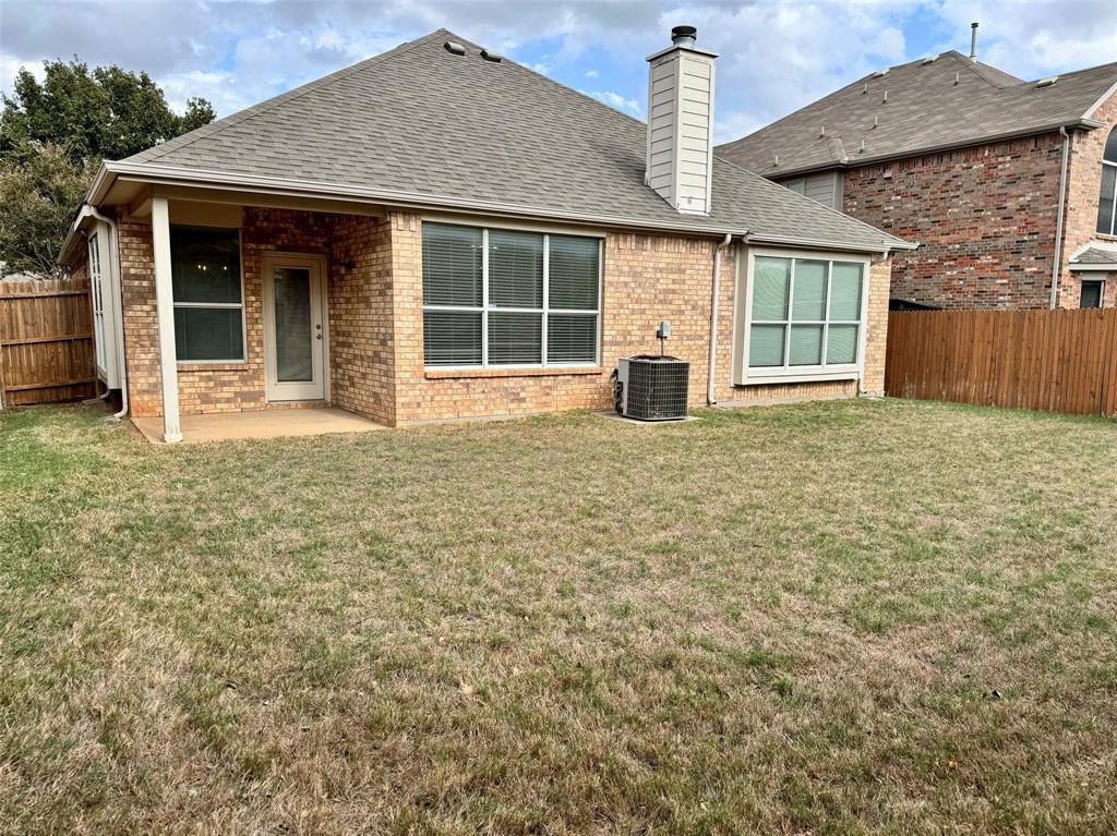 BEECHWOOD CREEKS - Residential Lease