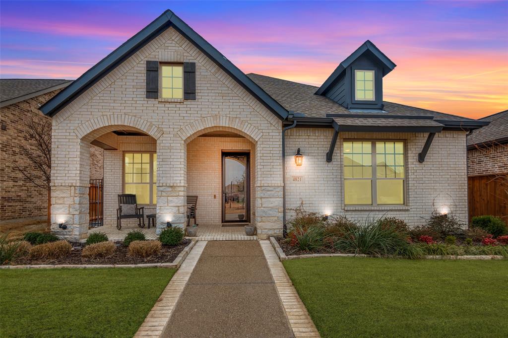 4821 Cypress Thorn Drive