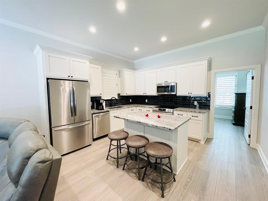 Lands End - Residential