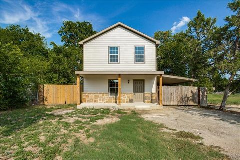 A home in White Settlement